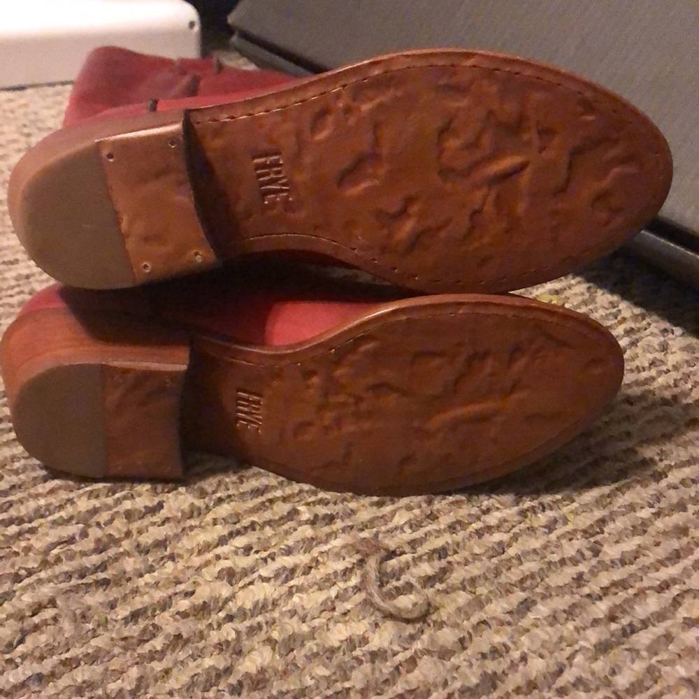 Frye Carson pull on boots - Picture 3 of 8